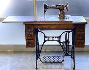 singer-model-66-sewing-machine