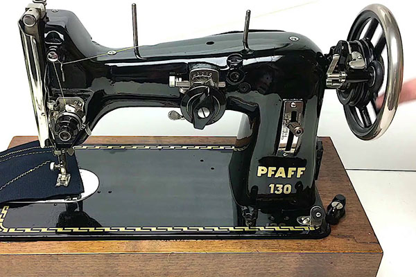 Sewing Machine Motor 250 WATTS  Pfaff 130,30  Complete With Foot Control 2.5 AMP 