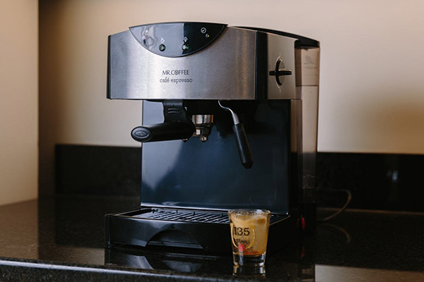 mr-coffee-ecm160-4-cup-steam-espresso-machine-review