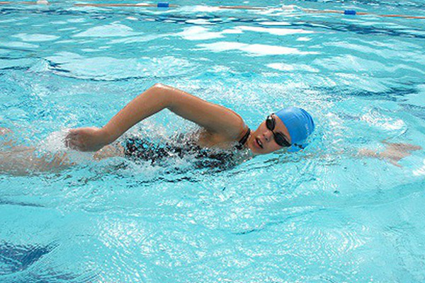 can-swimming-make-you-taller-2